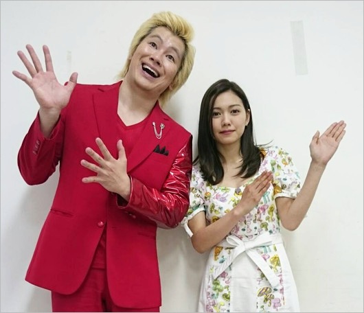 カズレーザーと妻・二階堂ふみの2ショット画像