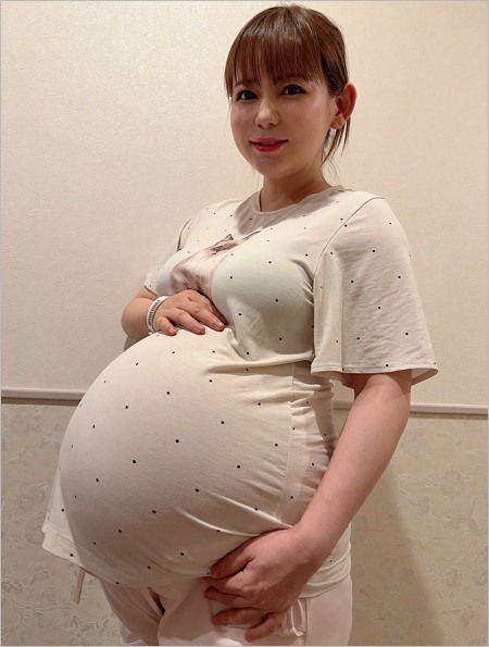 双子妊娠中の中川翔子