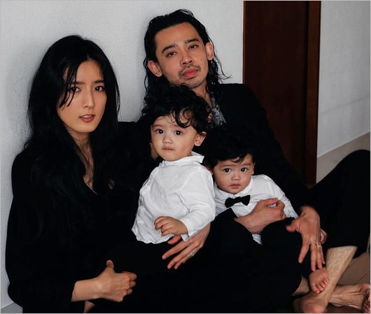 元E-girls藤井萩花と元旦那 ・今村怜央、双子の子供(蘭くんと桔梗くん)