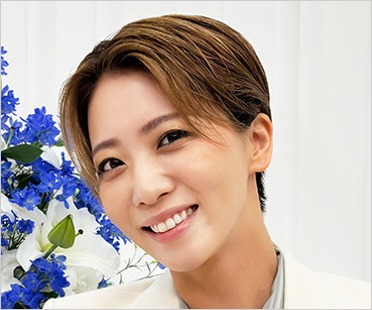 元宝塚星組トップスター礼真琴