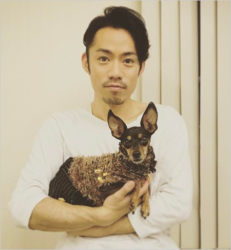 高橋大輔と愛犬もーこ(もぉこ)