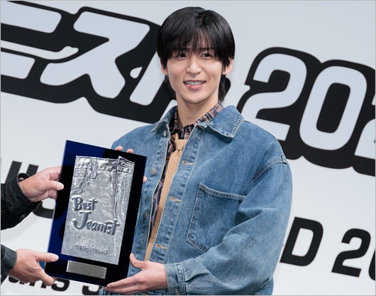 ベストジーニスト受賞のSnow Man目黒蓮