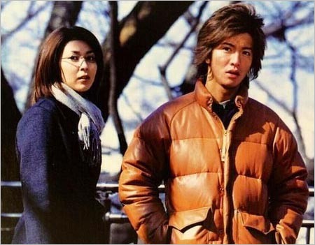 木村拓哉がHEROで着用のAPEのダウンジャケット