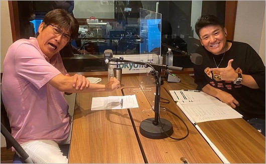 石橋貴明と丸山茂樹がラジオ番組で共演時の2ショット