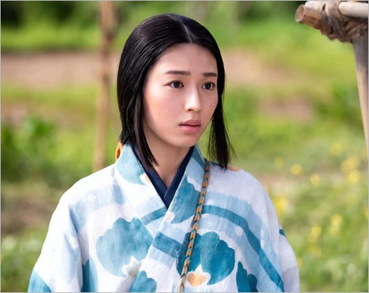 豊臣兄弟！直役の女優・白石聖