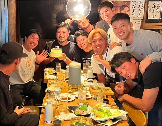 羽月隆太郎と広島東洋カープ同僚選手