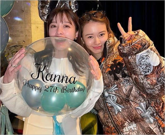 山本舞香がクロムハーツのダウンジャケット着用、橋本環奈のバースデー画像