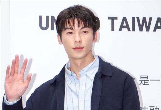 台湾俳優シュー・グァンハン