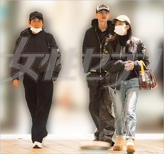 市村正親と元妻・篠原涼子、長男・市村優汰のプライベート写真