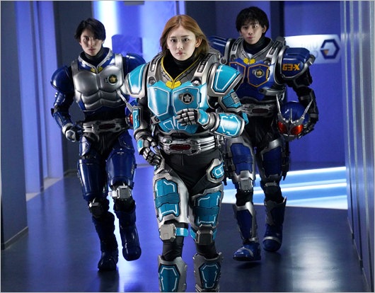 映画『アギト 超能力戦争』葵るり子／仮面ライダーG6役を演じるゆうちゃみ