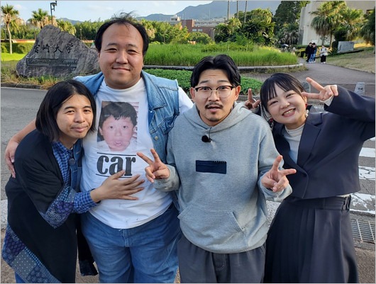 『蛙亭イワクラ使節団』出演のオズワルド伊藤、蛙亭イワクラ、ママタルト大鶴肥満、森本サイダー