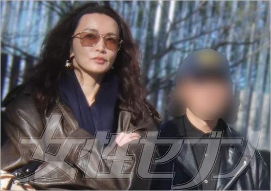 長谷川京子と7歳年下新恋人の2ショット画像