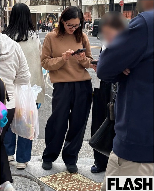 綾瀬はるかの私服姿(銀座デート画像)