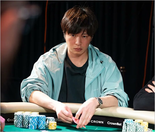 田中圭がオーストラリアのポーカー大会Aussie Millions Poker Championship出場時の姿