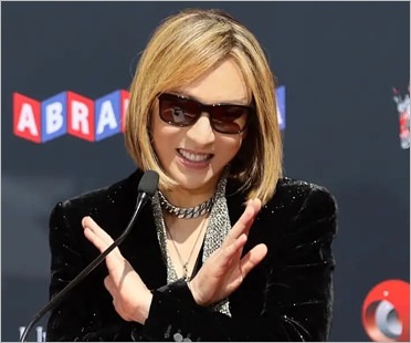 YOSHIKI