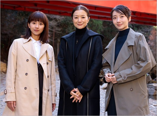 未解決の女3出演の黒島結菜・鈴木京香・波瑠