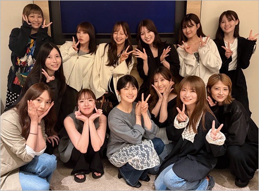 星野みなみと乃木坂46OG集合写真