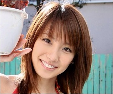 山本梓