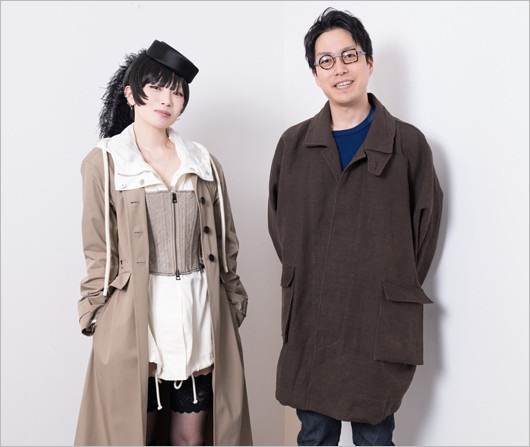 椎名林檎と成田悠輔の2ショット画像
