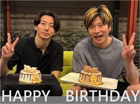 金髪メッシュ姿の田中圭と矢崎広の2ショット