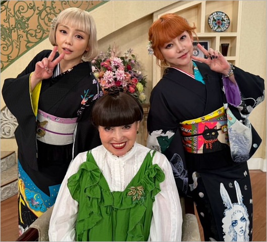 パフィーが徹子の部屋出演時の画像
