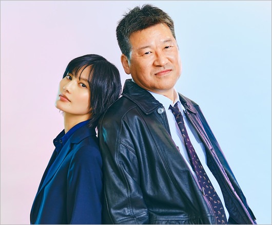 橋本愛と佐藤二朗