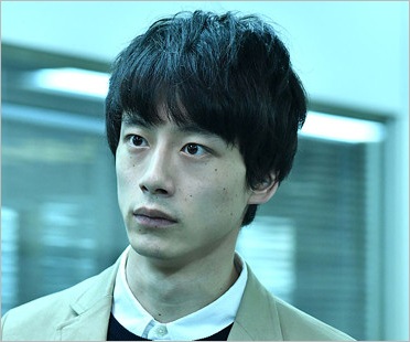 坂口健太郎