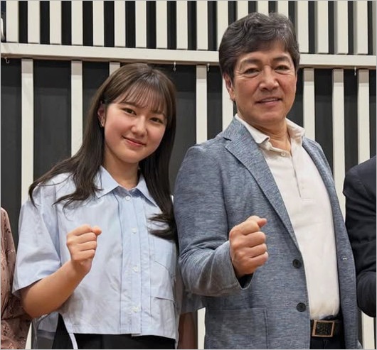 野口五郎とピアニストの長女・佐藤文音