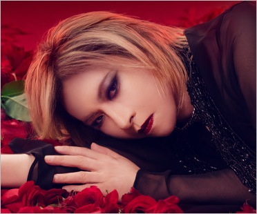 YOSHIKI