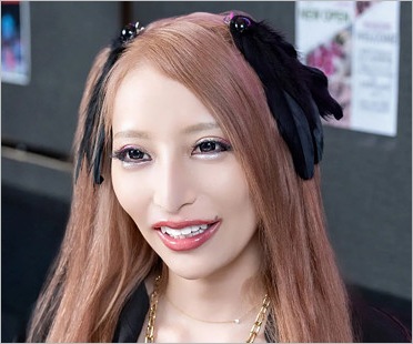 加藤紗里