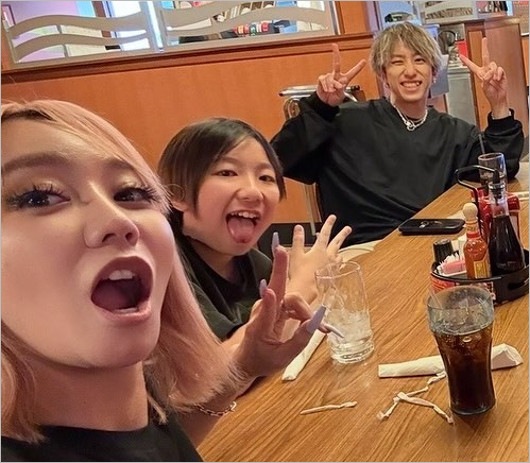 倖田來未と長男、夫KENJI03