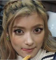 ローラ