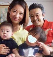 金山一彦・大渕愛子と子供たち