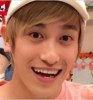 EXIT兼近大樹