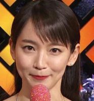 レコ大司会の吉岡里帆