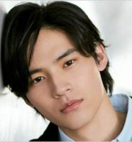 岡田健史
