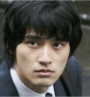 岡田健史