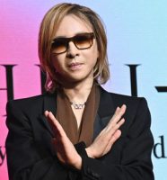 YOSHIKI