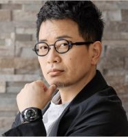 宮迫博之がウルベルクUR-100着用画像