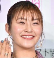 村上佳菜子