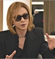 YOSHIKI