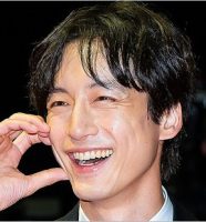坂口健太郎