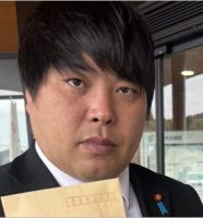 へずまりゅう市議