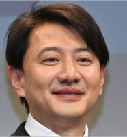 青井実アナ