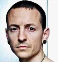 『リンキン・パーク（Linkin Park）』でボーカルを務めていたチェスター・ベニントン
